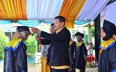 WISUDA KELAS 6